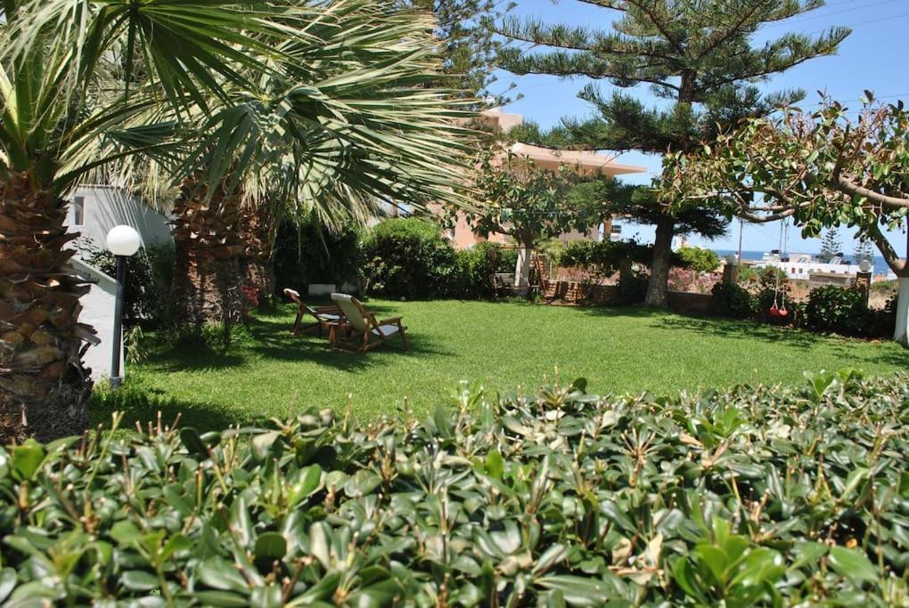 Antigoni Apartments 'Lavender Room' Mílatos Exterior foto